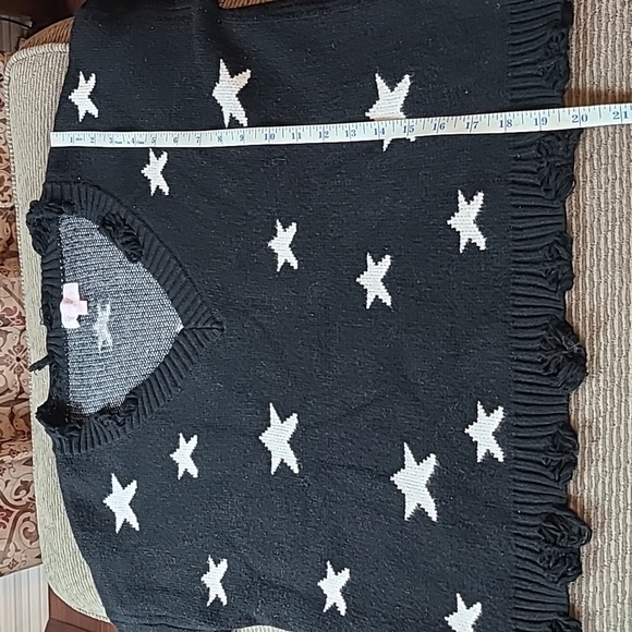Pink Lily Star Print Sweater - Picture 11 of 12